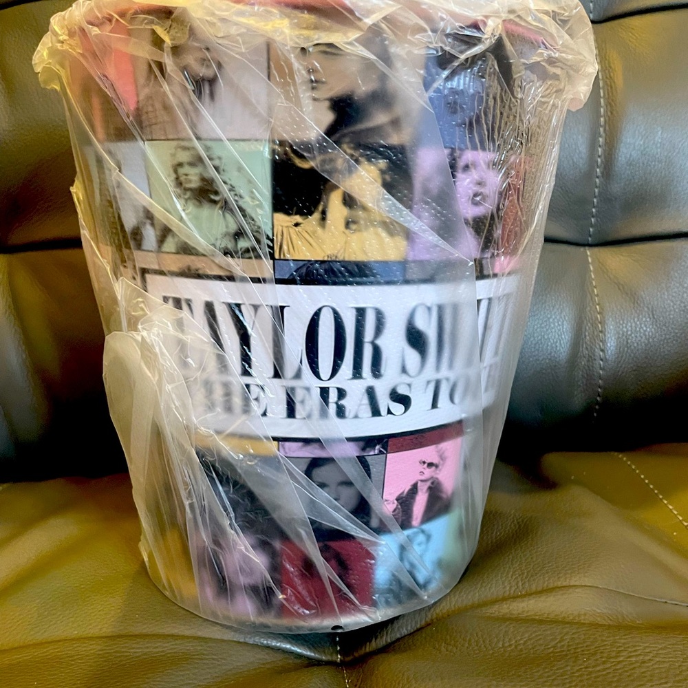 TAYLOR SWIFT PINK POPCORN TIN! (BRAND NEW) NEVER USED!THE ERAS MOVIE POPCORN TIN